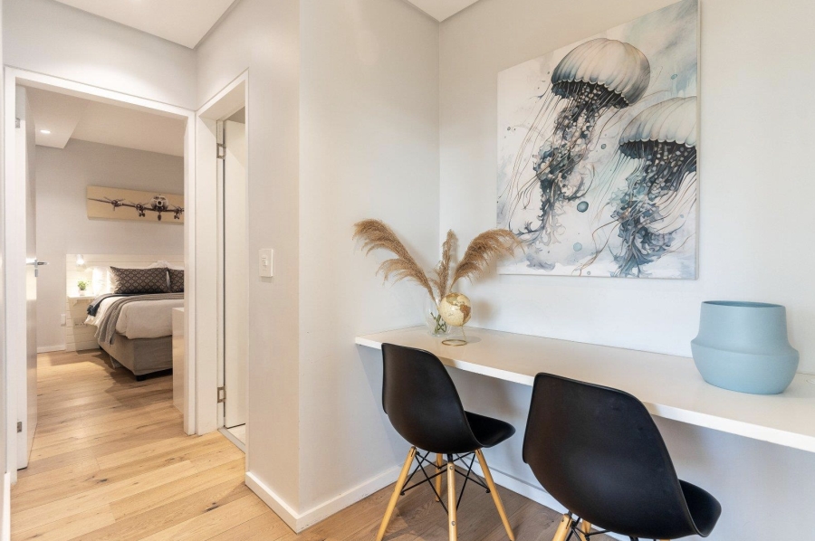 3 Bedroom Property for Sale in Green Point Western Cape